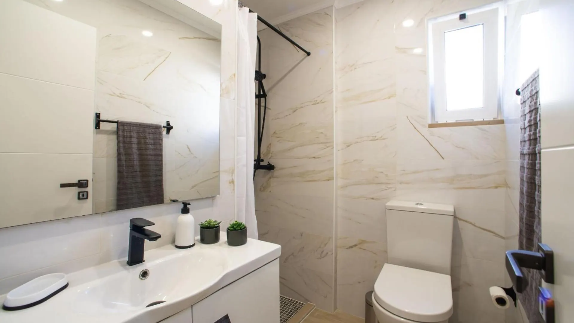 Holiday Home Ly By Interhome Albufeira